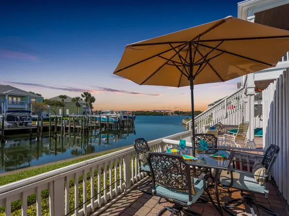 5191 Salmon Dr SE APT B, Saint Petersburg, FL 33705