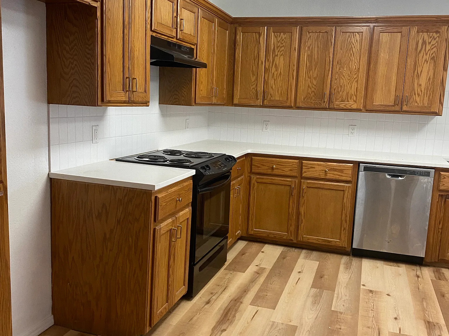 2 bed, 1500 sqft, $1,300 — Photo 2