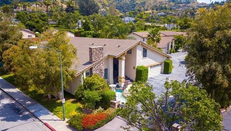 1st image of 1414 Valley View Rd #1