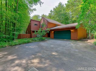 3895 E Ellis Rd, Muskegon, MI 49444