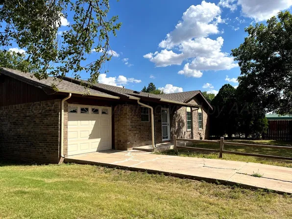 222 NW 11th St, Dimmitt, TX 79027