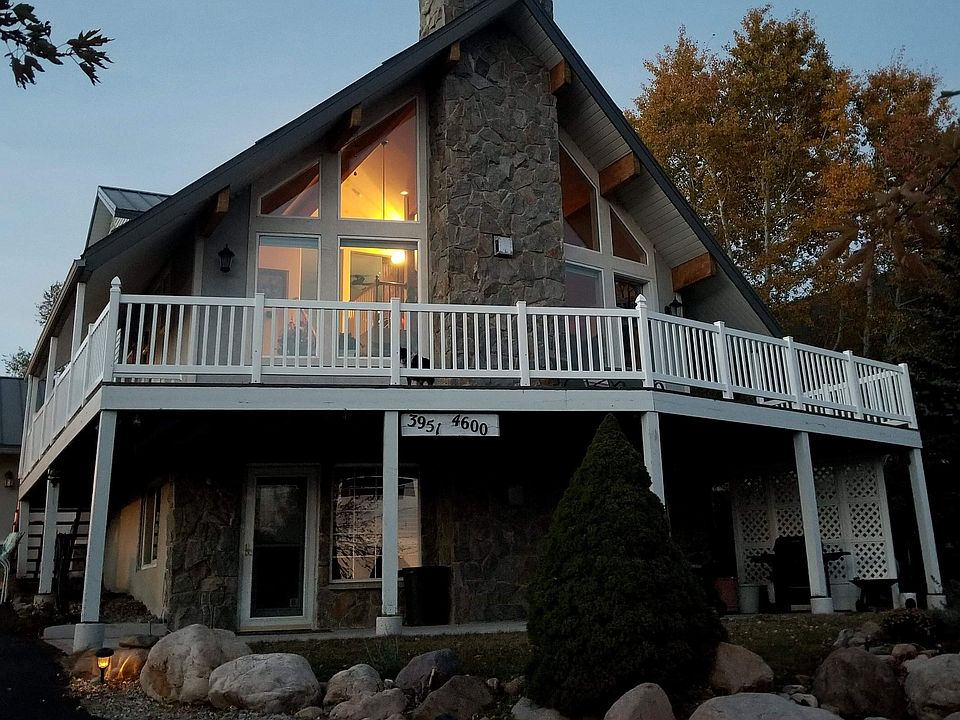 Front of home from driveway