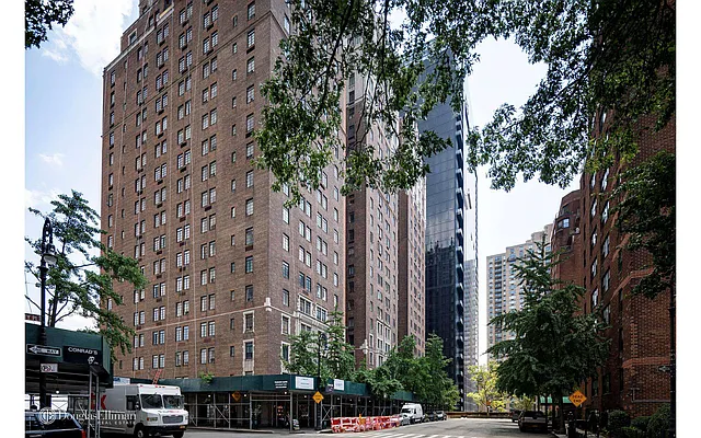 Sold by Douglas Elliman | media 17