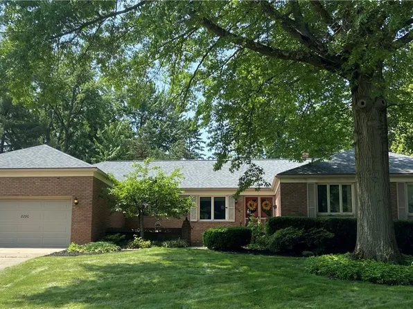 2290 Thurmont Rd, Akron, OH 44313