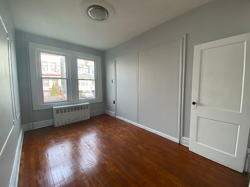 2nd image of 181 Lexington Ave #16E