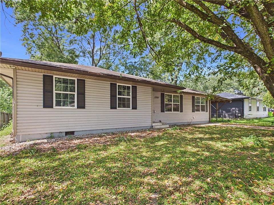 1st image of 2705 Rosebud Cir