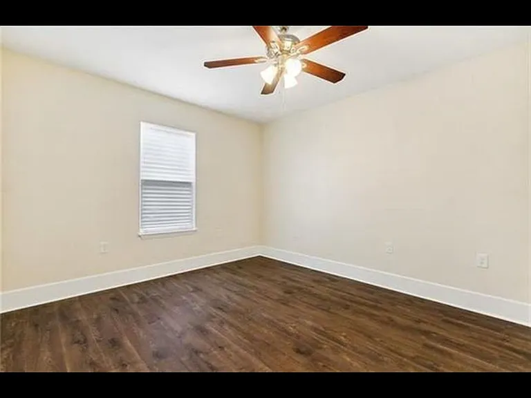 4817 Pauger St — Photo 10