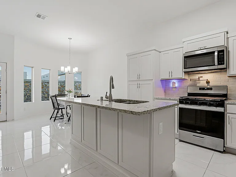 13808 Paseo Sereno Dr — Photo 16