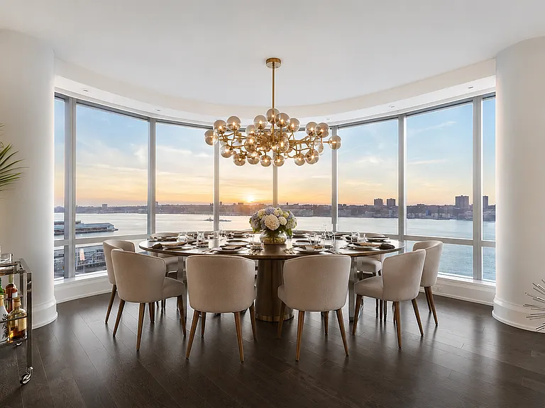 50 Riverside Blvd #12L — Photo 3