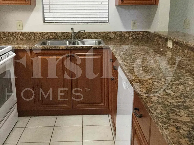 3085 Lighthouse Pl — Photo 5