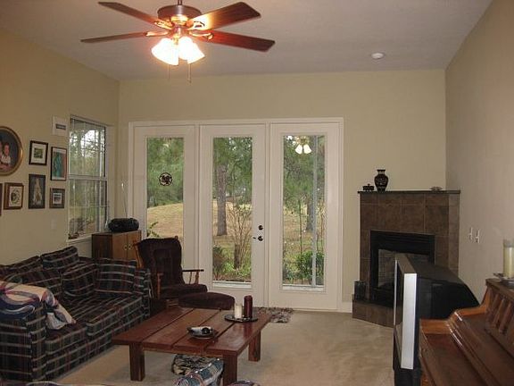 great rm, gas fireplace