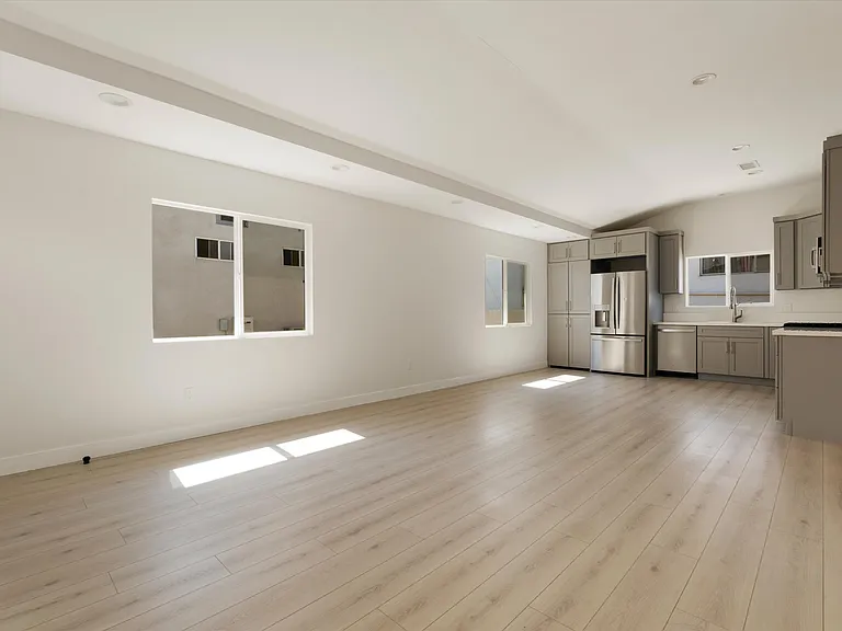 1207 N Kingsley Dr #1207 — Photo 5