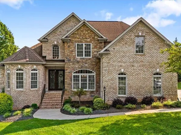 179 Carousel Ln, Stokesdale, NC 27357