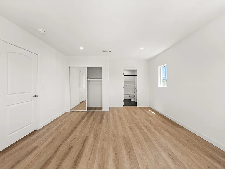 4700 S Gramercy Pl #4702 — Photo 7