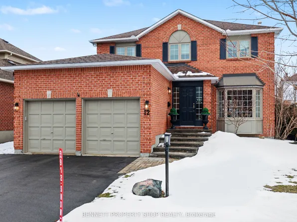 12 Sherk Cres, Ottawa, ON K2K 2L4