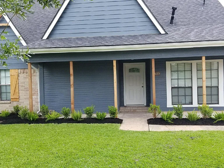 2523 Castle Pl — Photo 1
