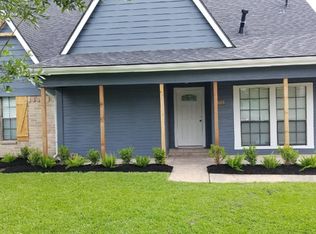 2523 Castle Pl, Stafford, TX 77477