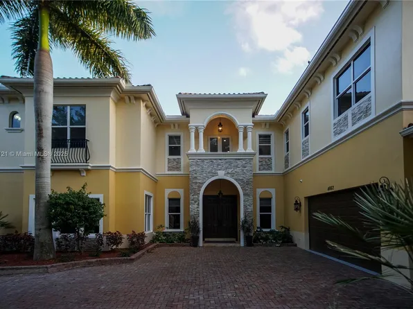 4662 Saxon Rd, Coconut Creek, FL 33073