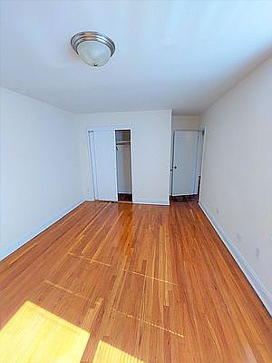 5th image of 4242 80th St APT 7E