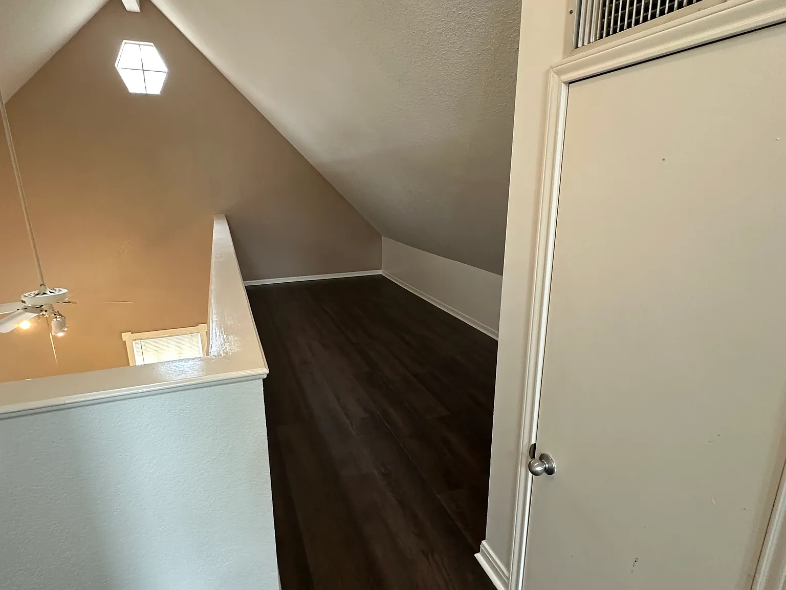 2 bed, 1240 sqft, $1,450 — Photo 1