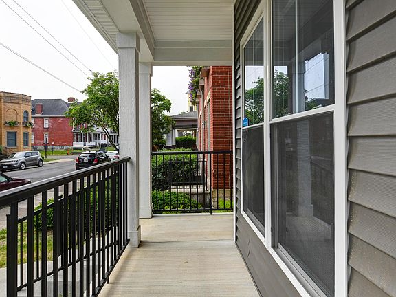 3rd image of 43 Linwood Ave