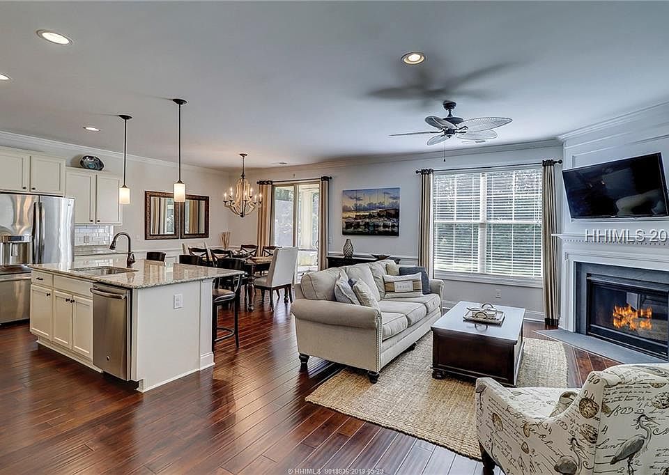 1st image of 17 Sullivans Ln