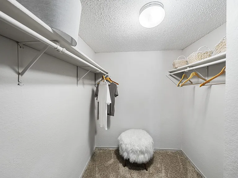 Trinity Apartments — Photo 26