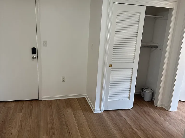50 Spencer Rd #18L — Photo 16