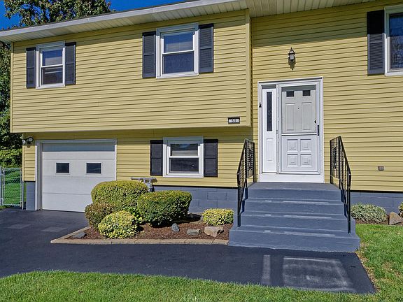 4th image of 51 Marriner Ave