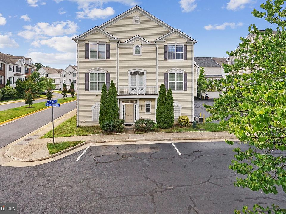 1st image of 5066 Village Fountain Pl