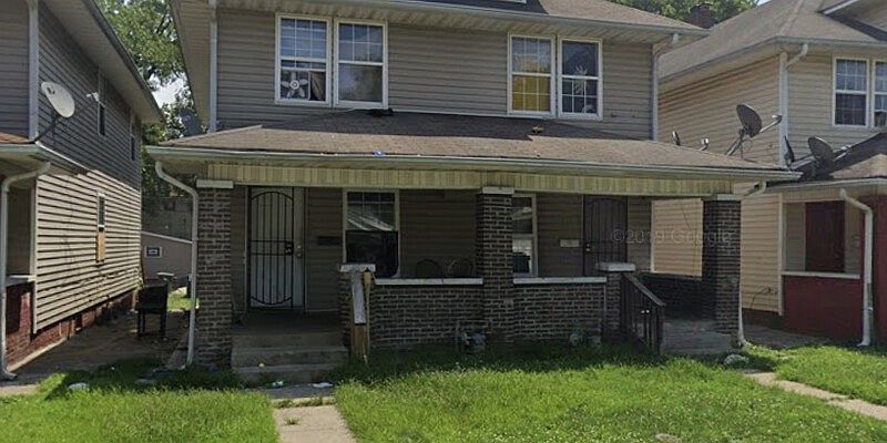 1st image of 939 N Dearborn St #1