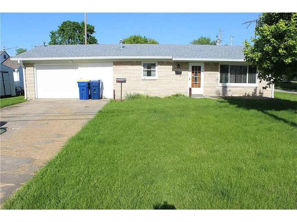 69 S Front St photo 1