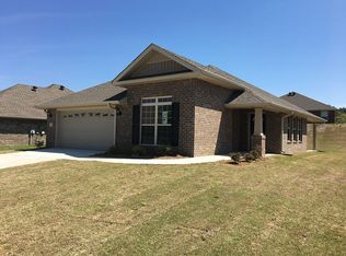 196 Green Wood Cir, Calera, AL 35040