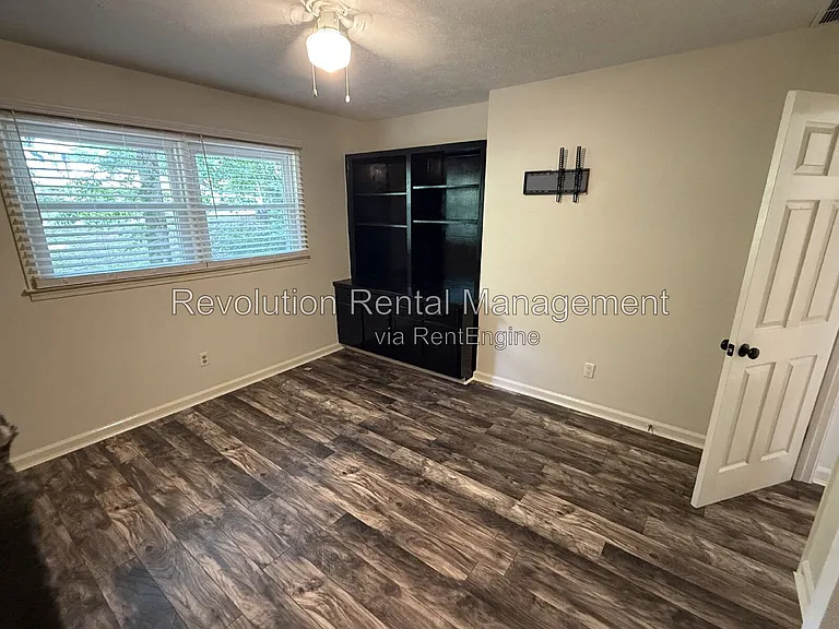 115 Hickory Ave — Photo 8
