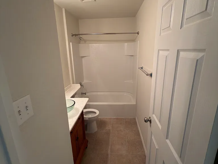 916 Rivers Creek Ln — Photo 7
