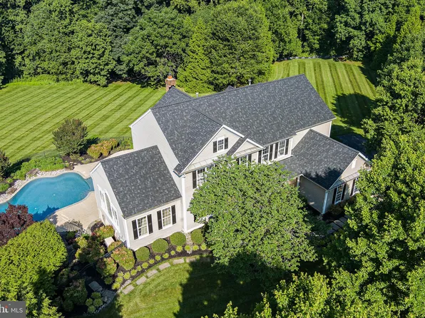 2005 Sleepy Hollow Dr, Woodbine, MD 21797