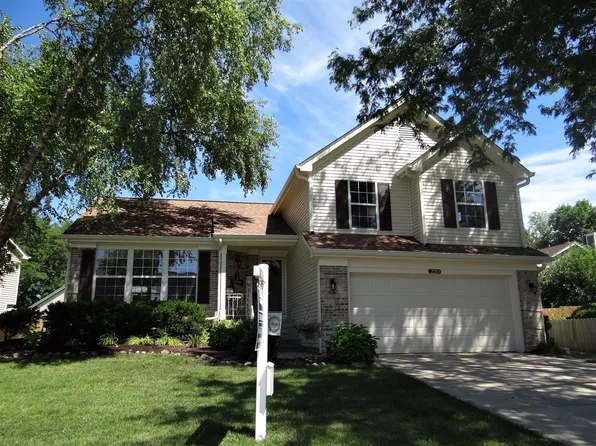 220 Churchill Ln, Aurora, IL 60504