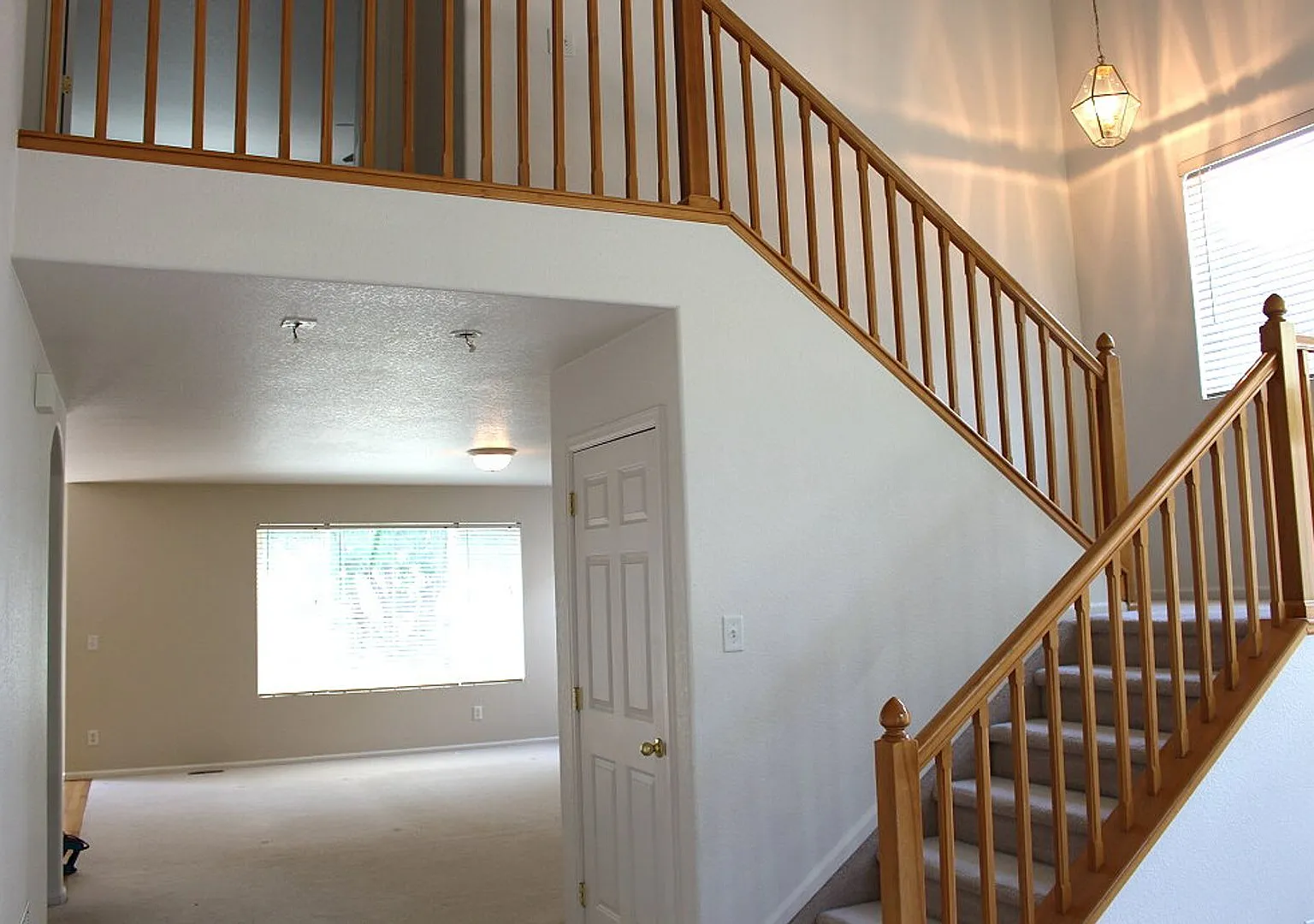 $300 OFF First Month | Spacious 4BR Home in Fort Collins — Photo 2