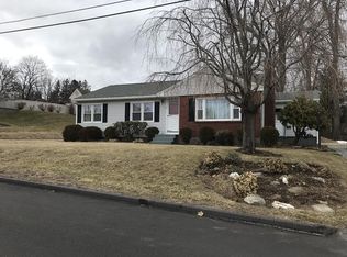 8 Faneuf St, Auburn, MA 01501