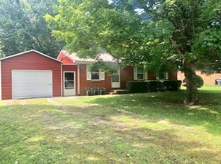 755 E 20th St E, Cookeville, TN 38505