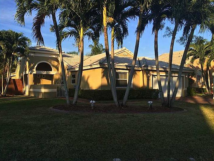 1st image of 16085 SW 79th St