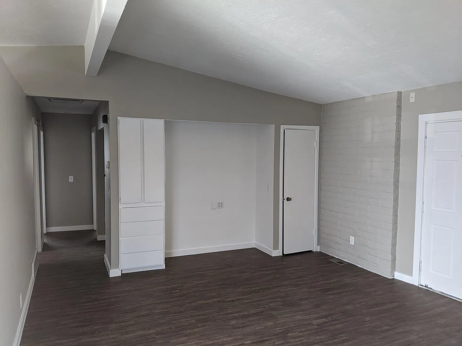 540 544 548 Brigham - 2 — Photo 3
