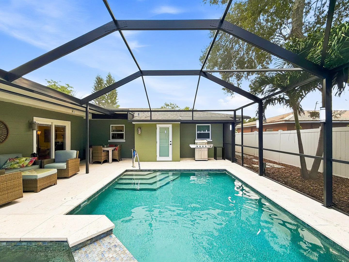 Bay Pines Pool & Spa Home with Updated Kitchen and Private Backyard — Photo 1