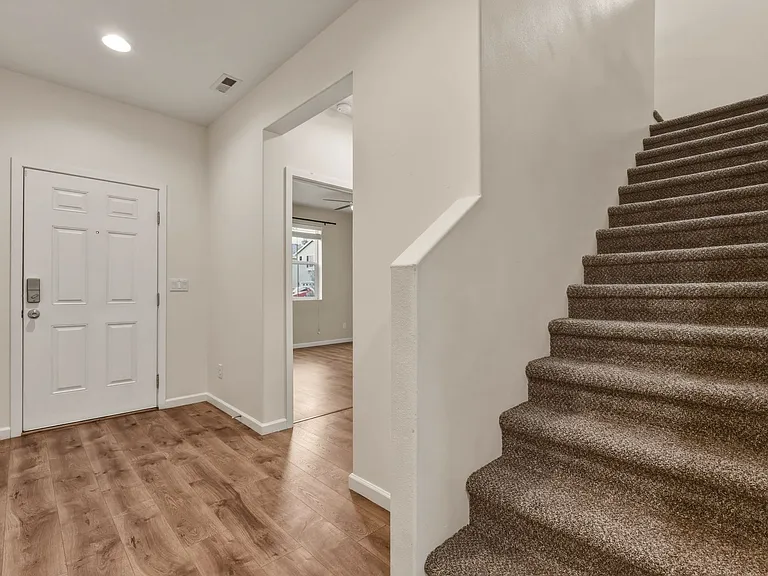 7003 Alta Vista Dr SE — Photo 16