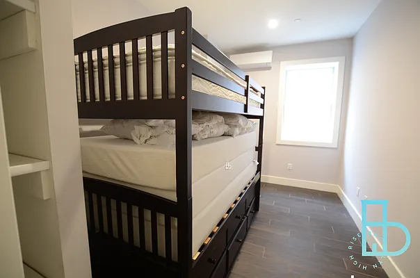 Rented by Brooklyn High Rise LLC | media 9