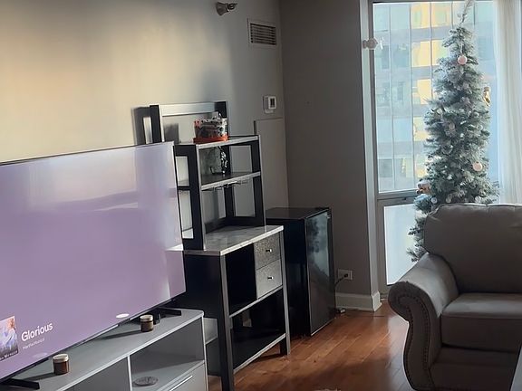 4th image of 195 N Harbor Dr APT 705