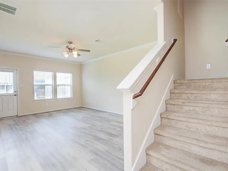 5136 Gable Ln — Photo 8
