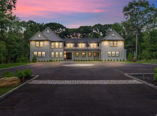 1611 Old Cedar Swamp Rd, Glen Head, NY 11545