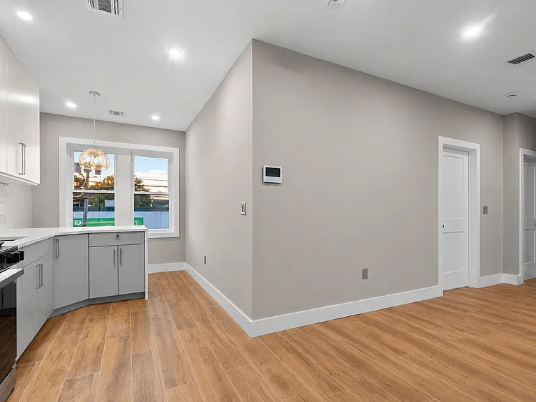 7812 John F Kennedy Blvd #1 — Photo 6