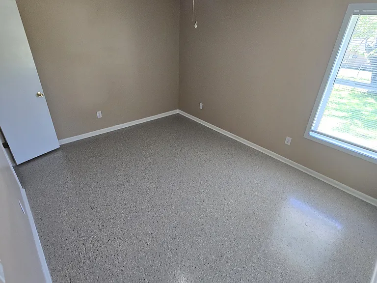 52 Caprice Ct — Photo 10